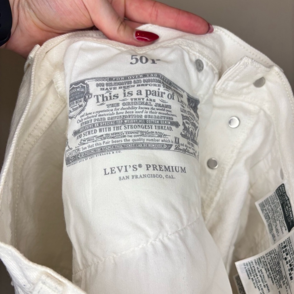 Levi's 501 White Jean Shorts for Women - Picture 6 of 6